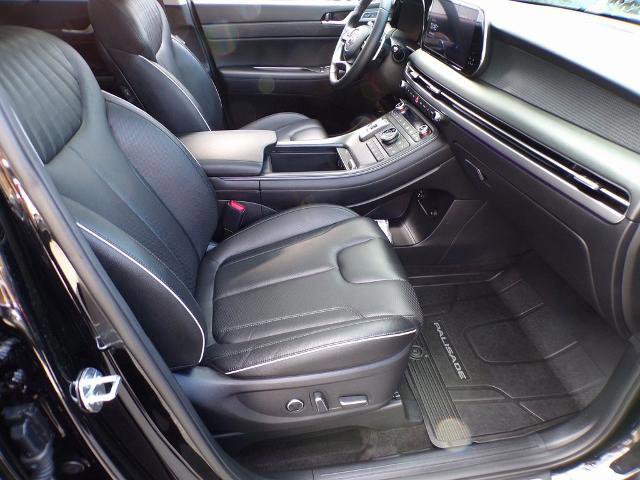 Used 2024 Hyundai Palisade Limited image 16