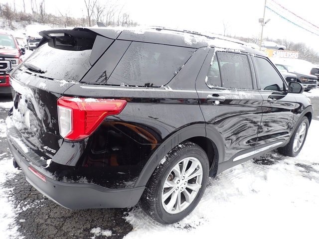 Certified 2024 Ford Explorer XLT w/ Equipment Group 202A image 10