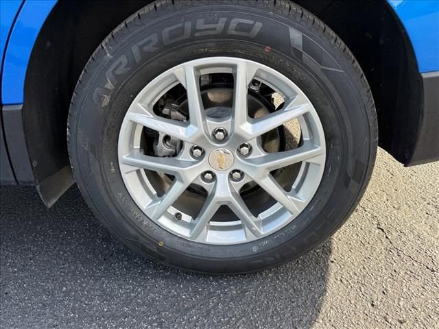 Used 2024 Chevrolet Equinox LS AWD/4WD image 14