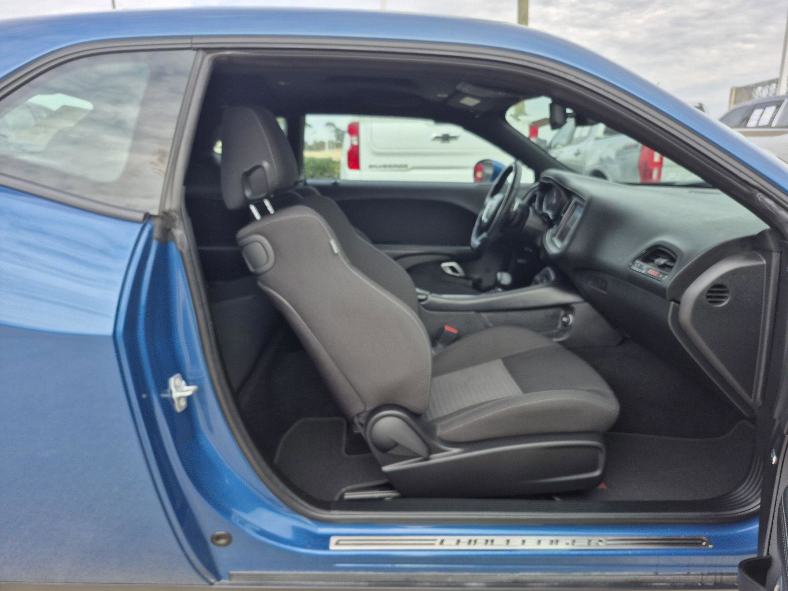 Used 2022 Dodge Challenger R/T Scat Pack w/ Dynamics Package image 19