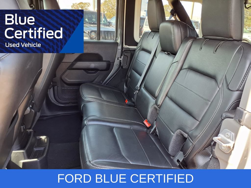 Used 2022 Jeep Wrangler Unlimited Sahara AWD/4WD image 26