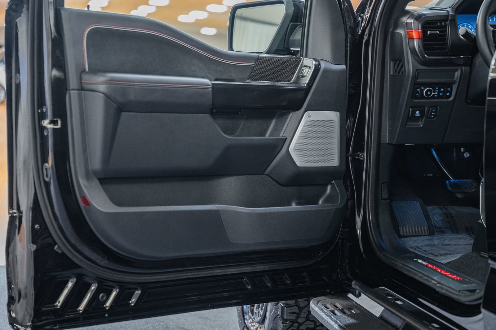 Certified 2025 Ford F150 Raptor w/ Equipment Group 803A Raptor R image 51