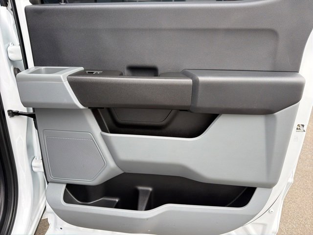 Certified 2024 Ford F250 XL w/ Snow Plow/Camper Package image 38