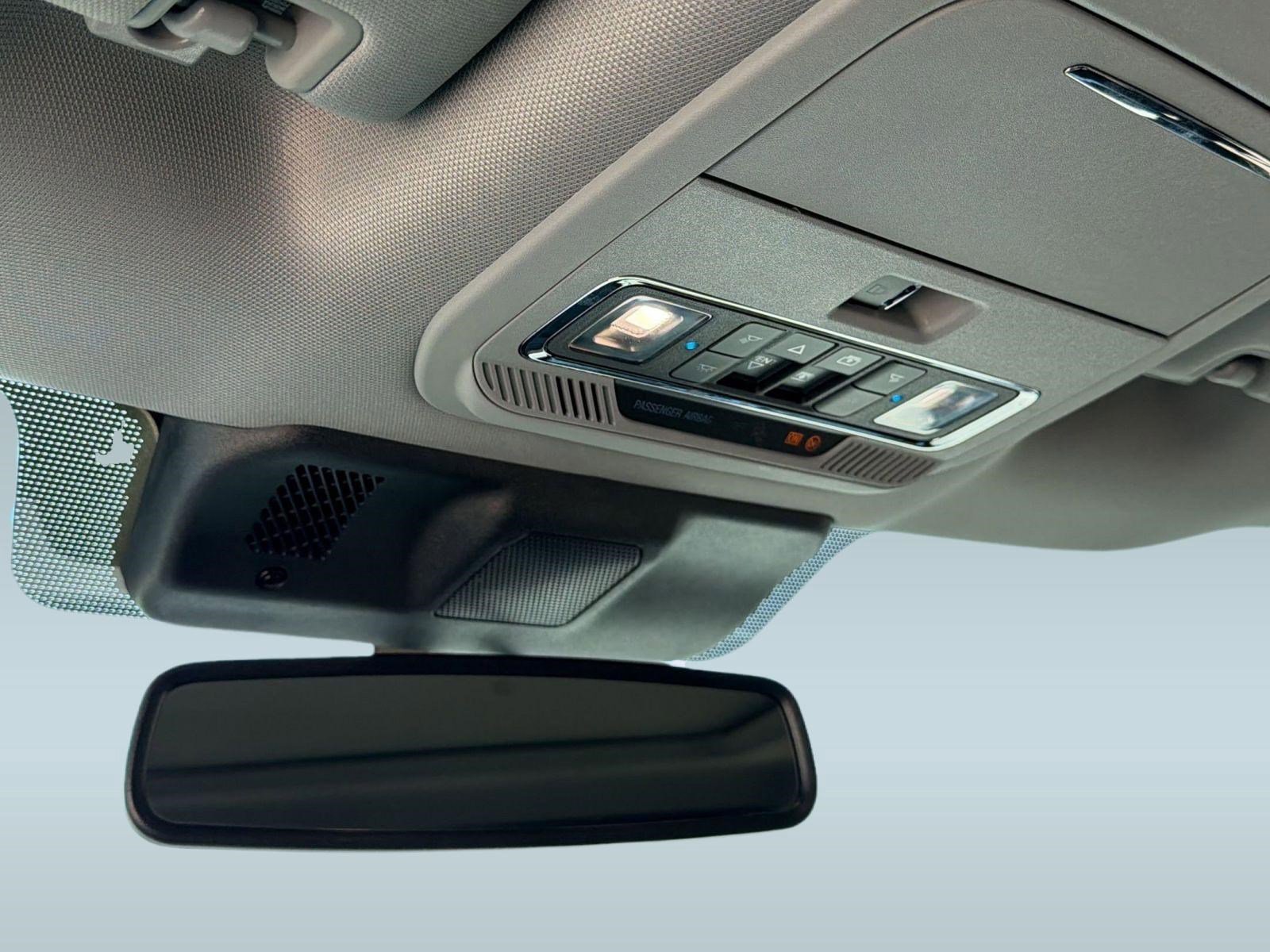 Certified 2024 Ford F250 Lariat w/ Black Appearance Package image 19