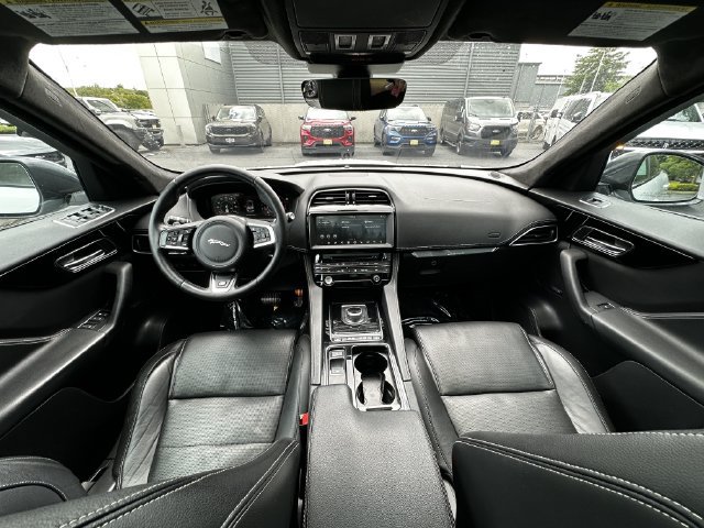 Used 2019 Jaguar F-PACE S AWD/4WD image 16