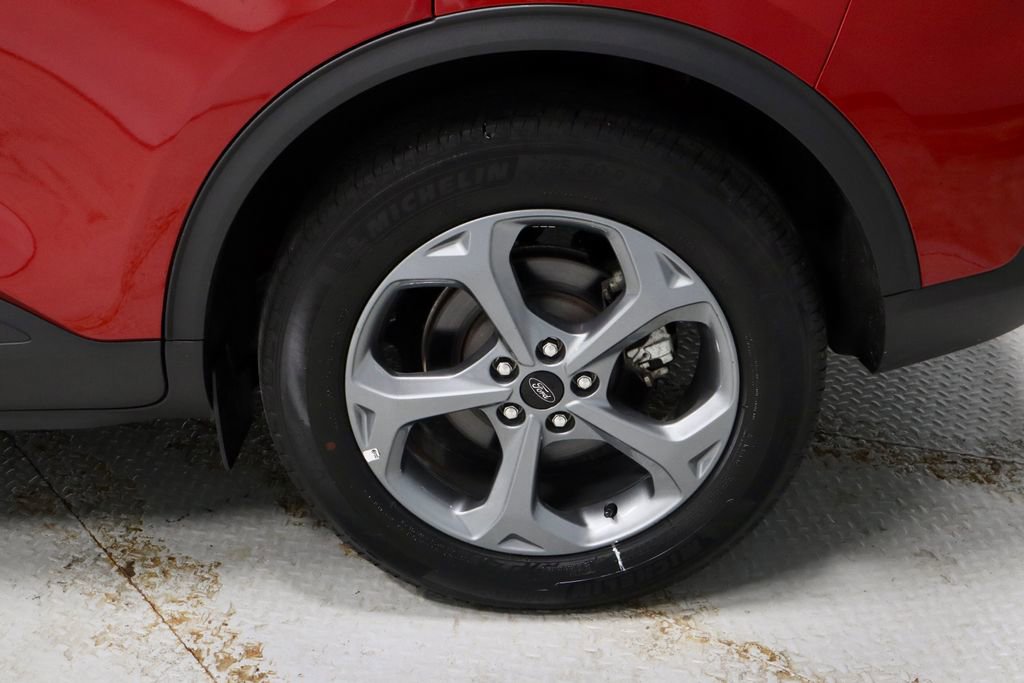 Certified 2025 Ford Escape ST-Line AWD/4WD image 18