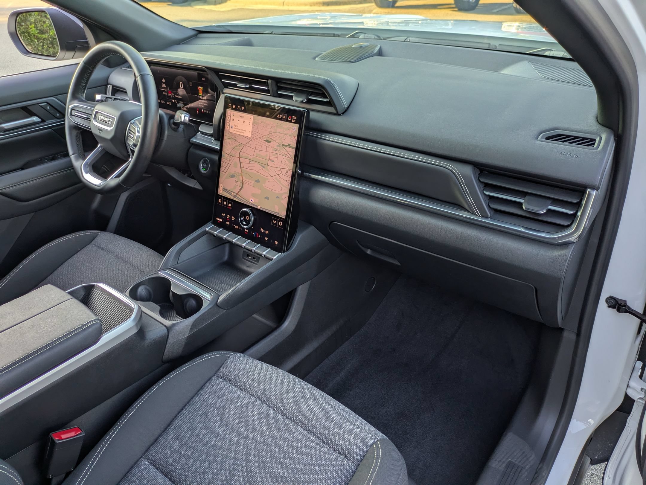 Used 2025 GMC Terrain Elevation w/ Black Edition AWD/4WD image 38