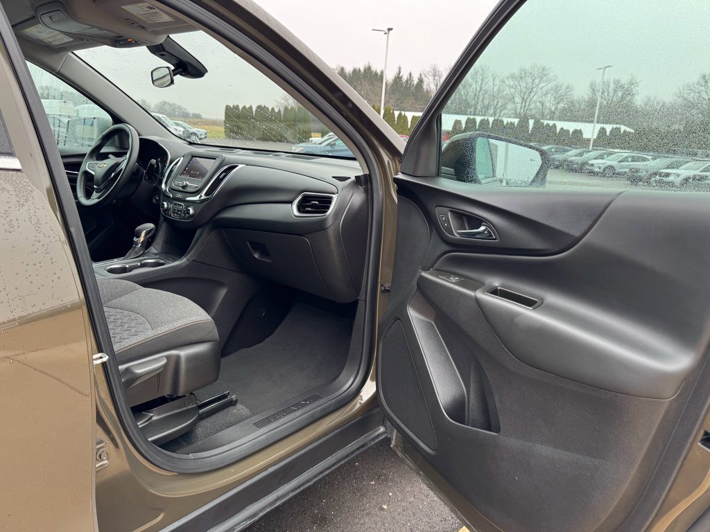 Used 2024 Chevrolet Equinox LT image 12