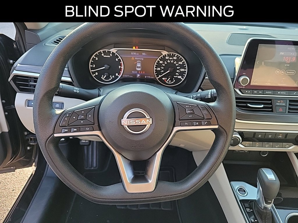 Used 2024 Nissan Altima 2.5 SV FWD image 21