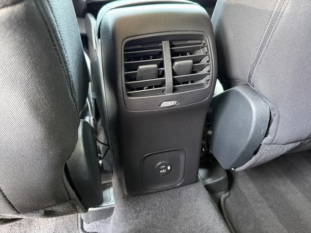 Certified 2021 Ford Escape SE w/ SE Sport Appearance Package FWD image 17