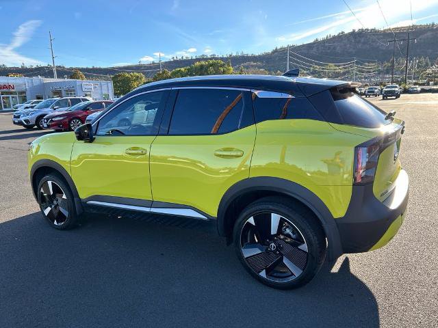 Used 2025 Nissan Kicks SR FWD image 9