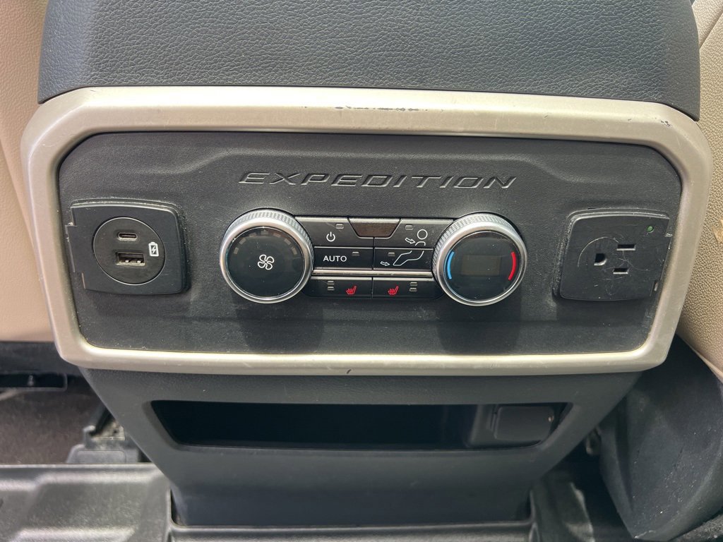 Certified 2022 Ford Expedition Max Limited image 25