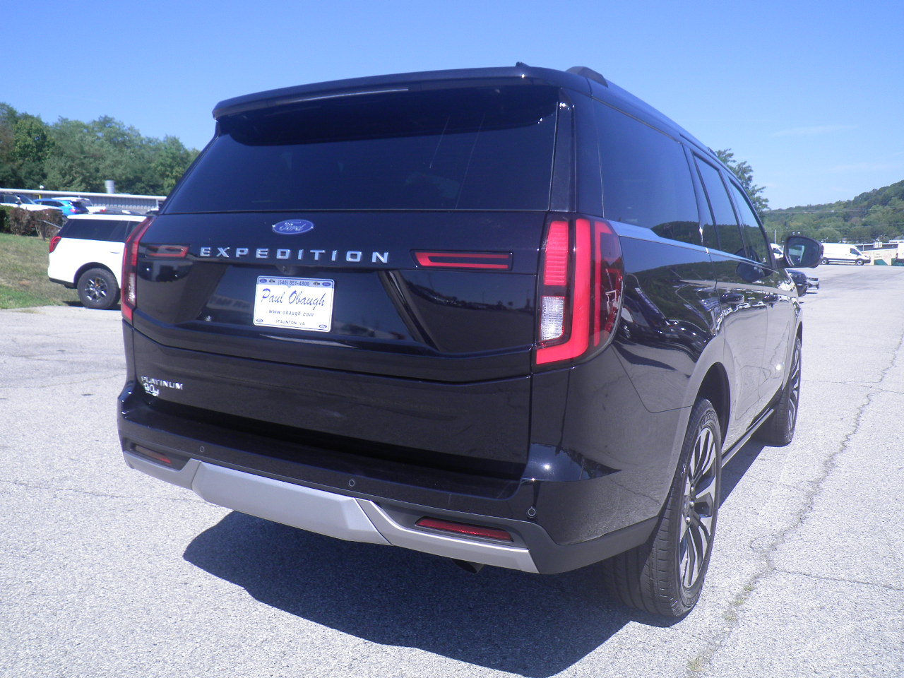 Certified 2026 Ford Expedition Platinum w/ Driver's Package AWD/4WD image 5