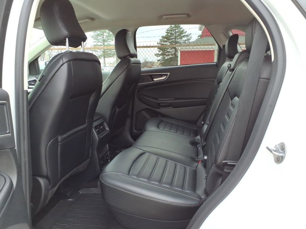 Certified 2023 Ford Edge SEL w/ Convenience Package AWD/4WD image 11