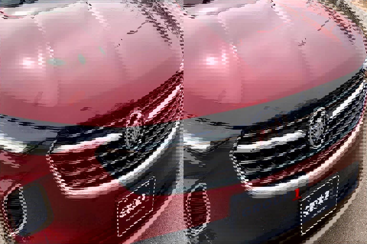 Used 2023 Buick Envision Essence image 29