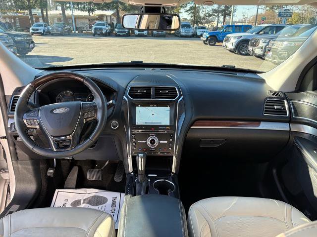 Certified 2018 Ford Explorer Platinum image 14