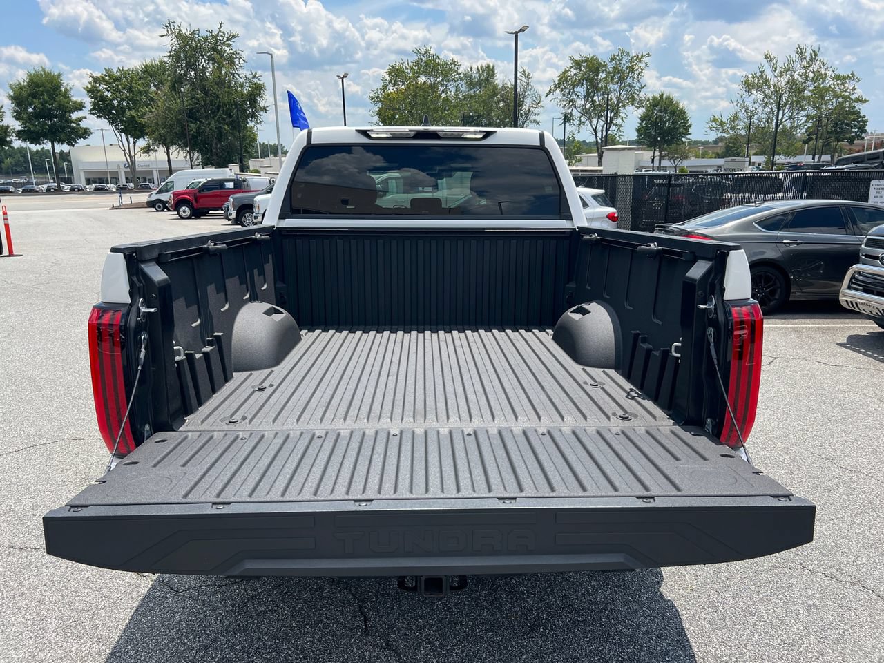 Used 2025 Toyota Tundra SR5 w/ TRD Off-Road Package AWD/4WD image 20