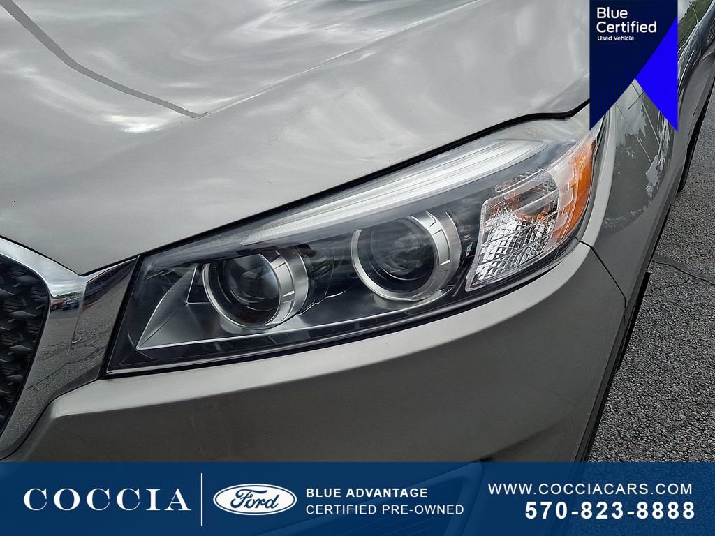 Used 2017 Kia Sorento AWD w/ LX Convenience Package image 9