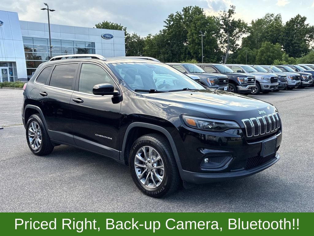 Used 2019 Jeep Cherokee Latitude Plus w/ Comfort/Convenience Group AWD/4WD image 3