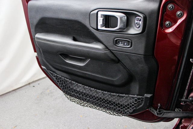 Used 2021 Jeep Wrangler Unlimited Sahara AWD/4WD image 25