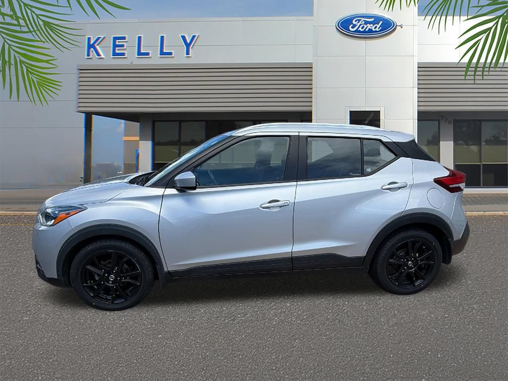 Used 2020 Nissan Kicks SV FWD image 2