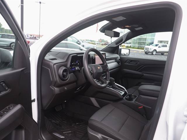 Used 2026 Chevrolet Colorado W/T AWD/4WD image 21