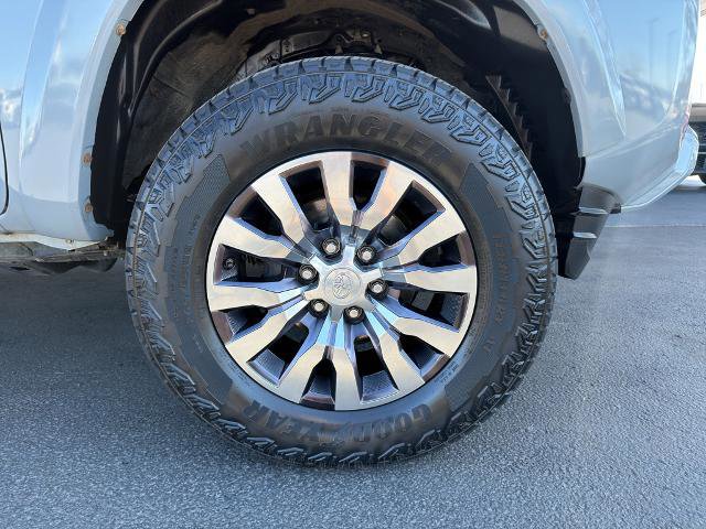 Used 2020 Toyota Tacoma Limited AWD/4WD image 11