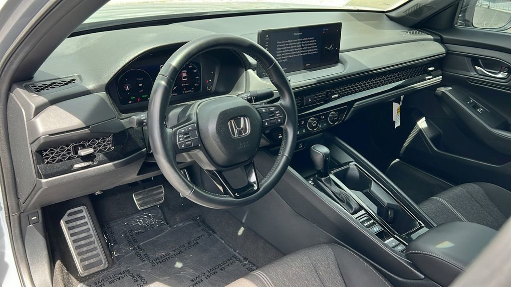 Used 2024 Honda Accord Sport image 11