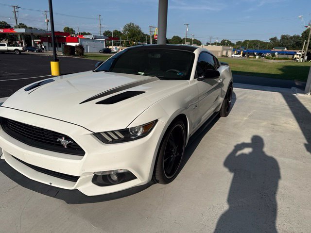 Certified 2017 Ford Mustang GT Premium RWD image 5