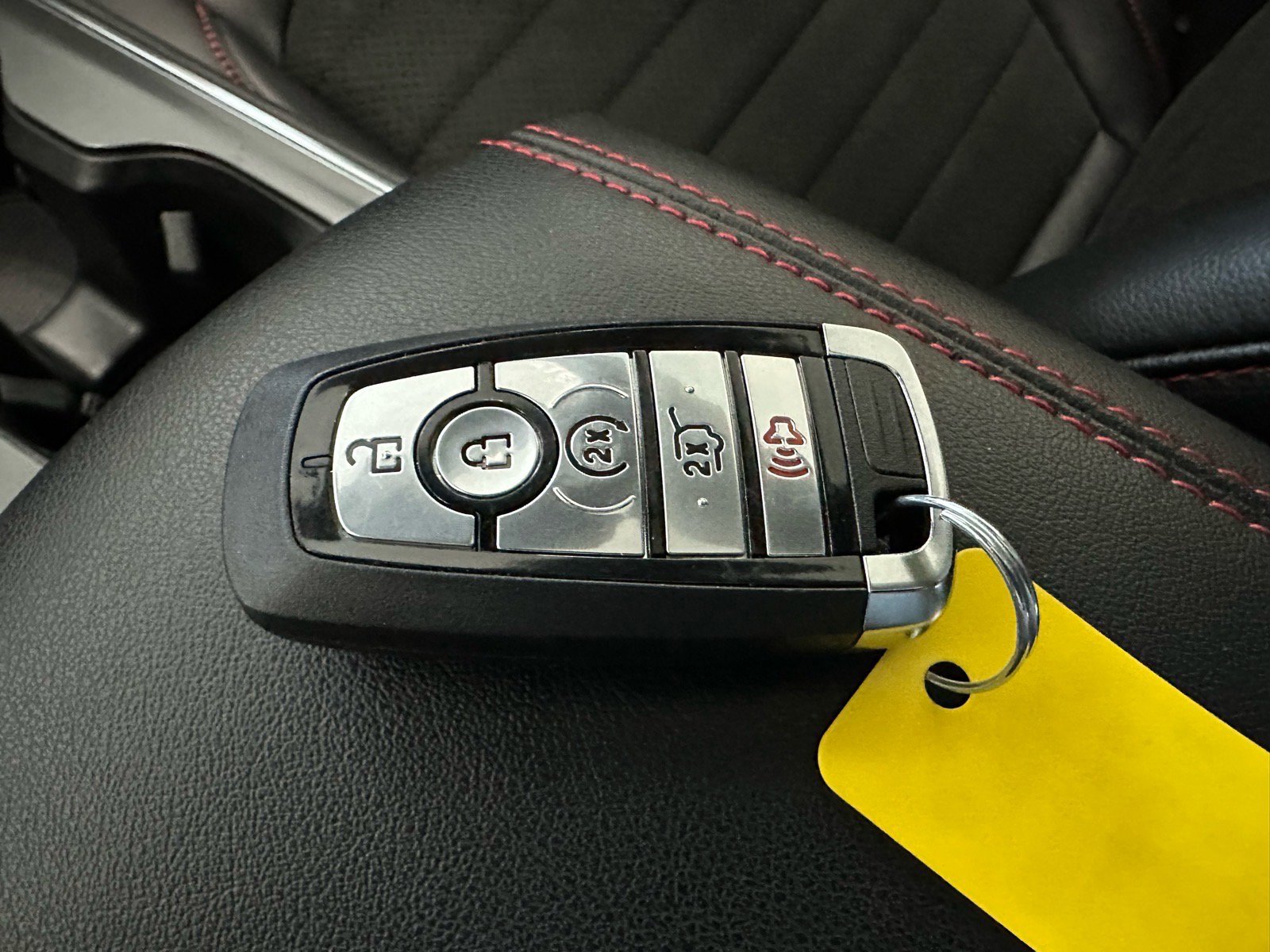 Certified 2024 Ford Edge ST-Line w/ Class II Trailer Tow Package image 37