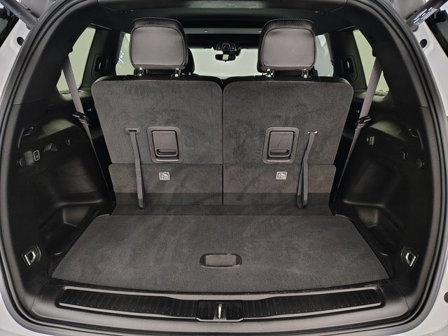 Used 2023 Jeep Grand Cherokee L Laredo AWD/4WD image 17