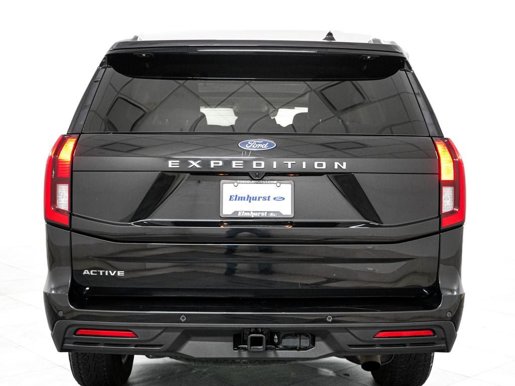 Certified 2025 Ford Expedition Active AWD/4WD image 6