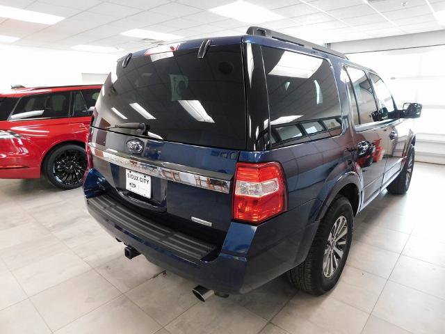 Certified 2017 Ford Expedition XLT image 4
