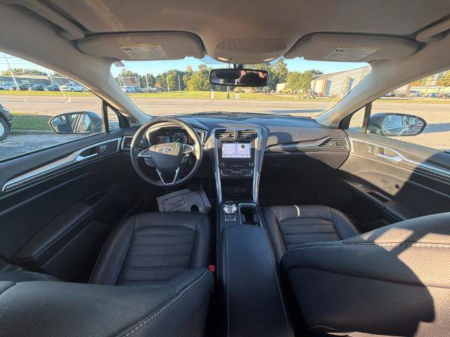 Certified 2020 Ford Edge Titanium w/ Equipment Group 301A AWD/4WD image 19
