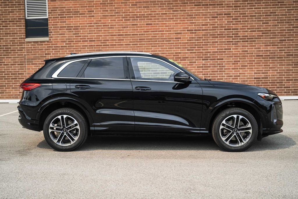 Used 2025 Audi Q5 Premium w/ Convenience Package AWD/4WD image 8