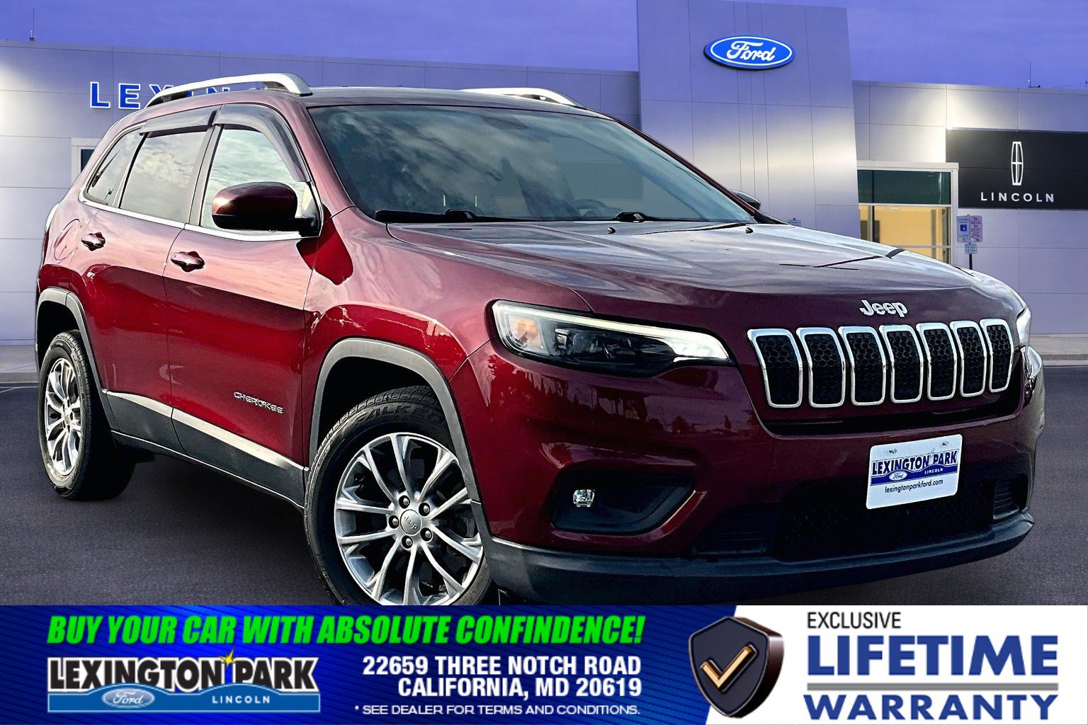 Used 2019 Jeep Cherokee Latitude Plus FWD image 1
