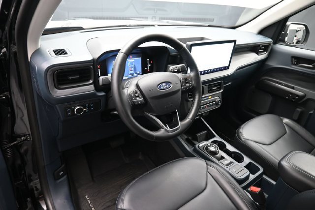 Certified 2025 Ford Maverick Lariat w/ Black Appearance Package AWD/4WD image 9