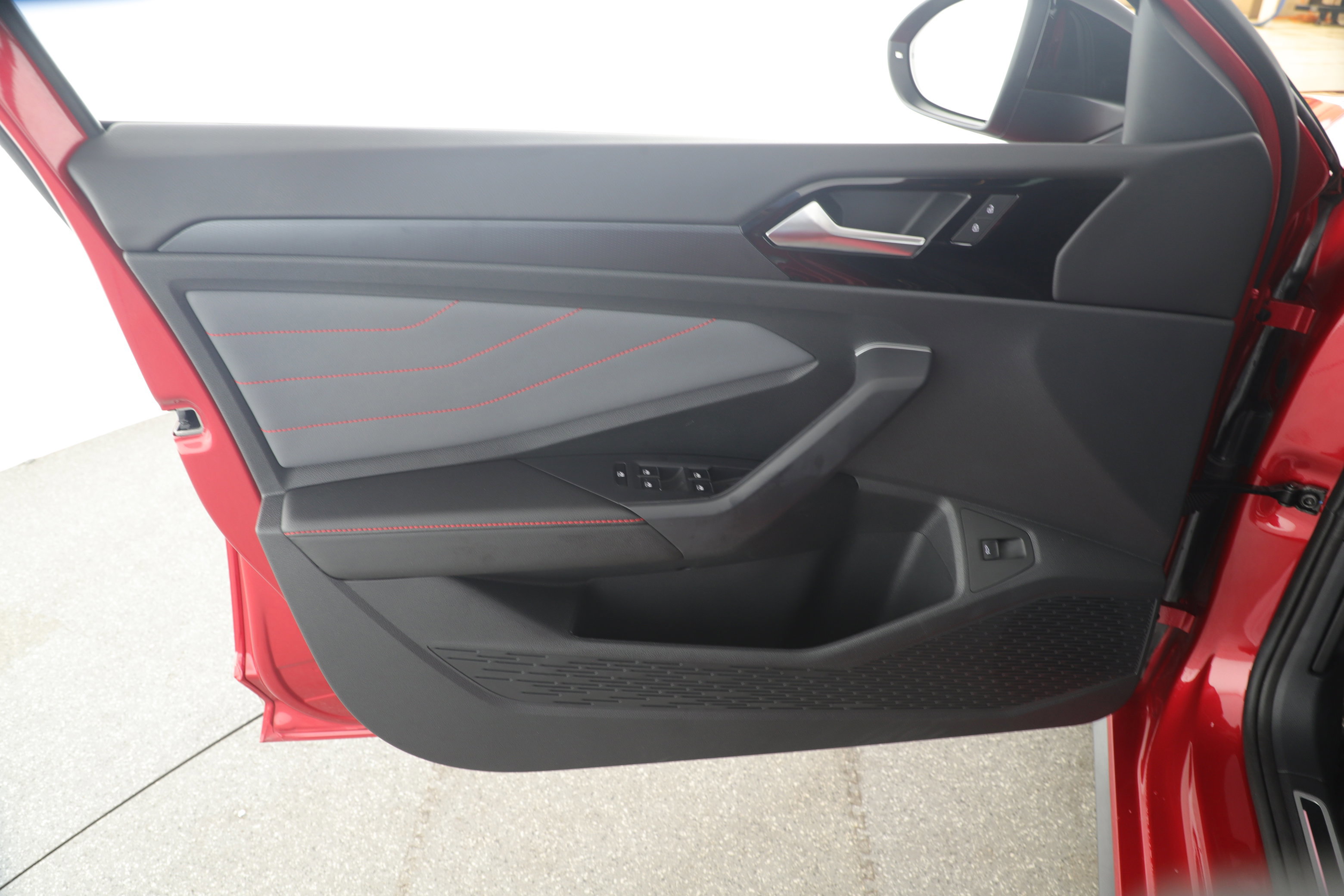 Used 2025 Volkswagen Jetta GLI Autobahn image 8