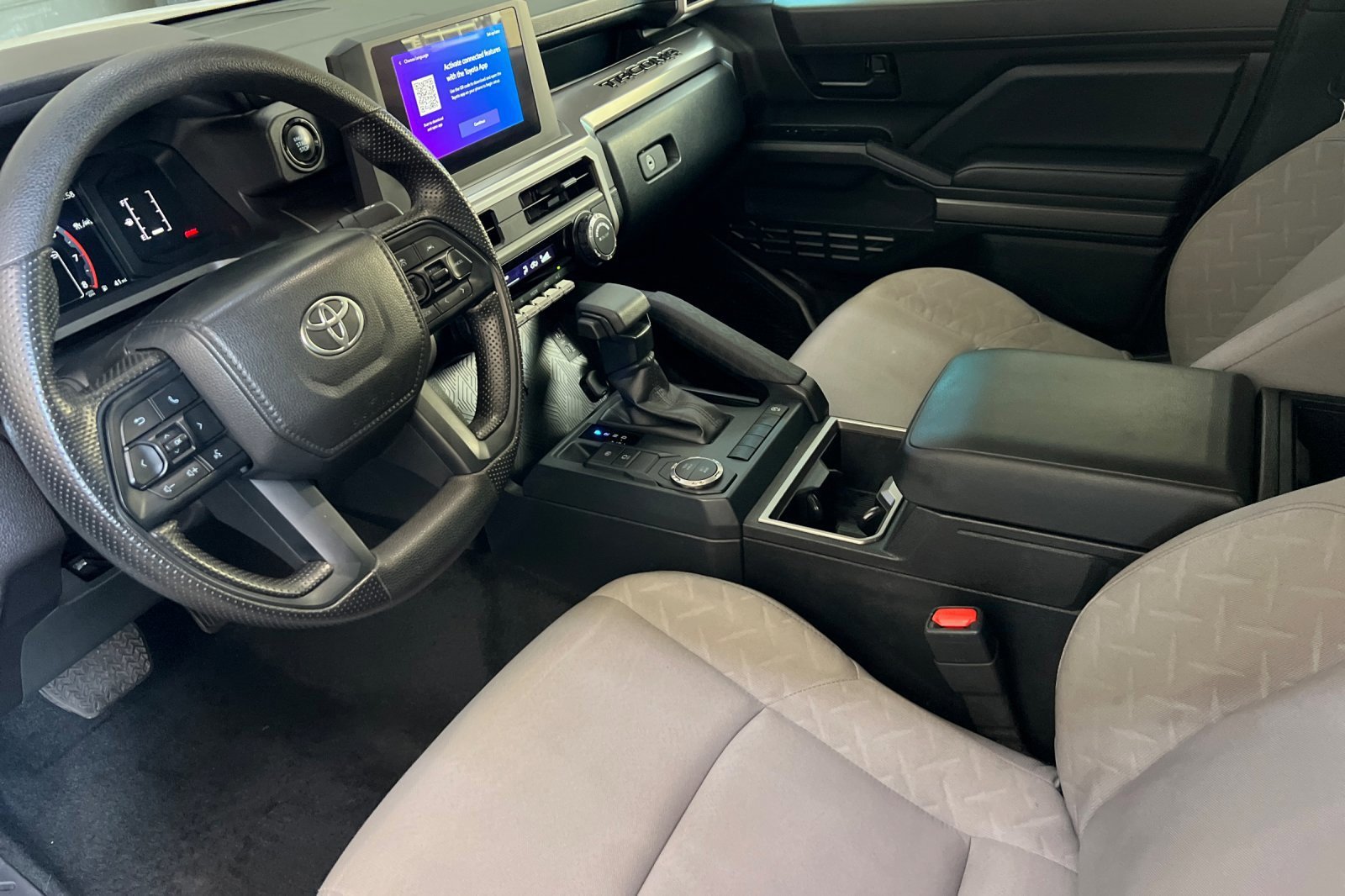 Used 2025 Toyota Tacoma TRD Sport image 9