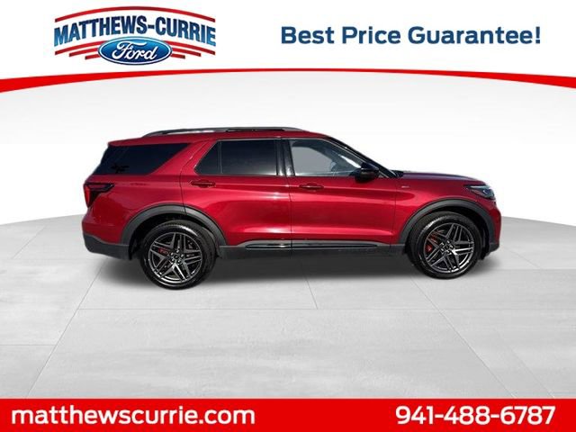 Certified 2025 Ford Explorer ST-Line w/ ST-Line Street Pack image 3