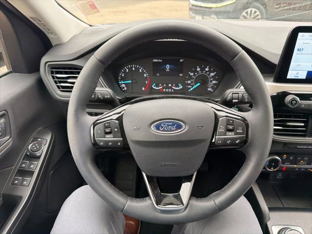 Certified 2022 Ford Escape SEL AWD/4WD image 12