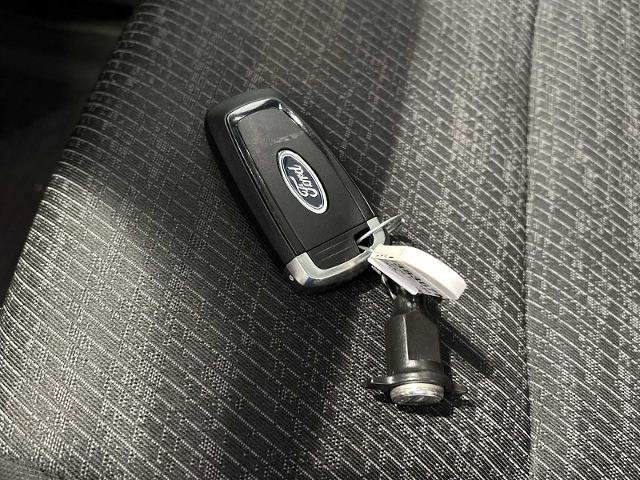 Certified 2022 Ford F150 XLT w/ Equipment Group 302A High image 32