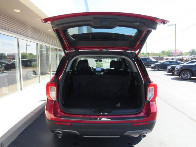 Certified 2024 Ford Explorer XLT w/ Equipment Group 202A AWD/4WD image 26