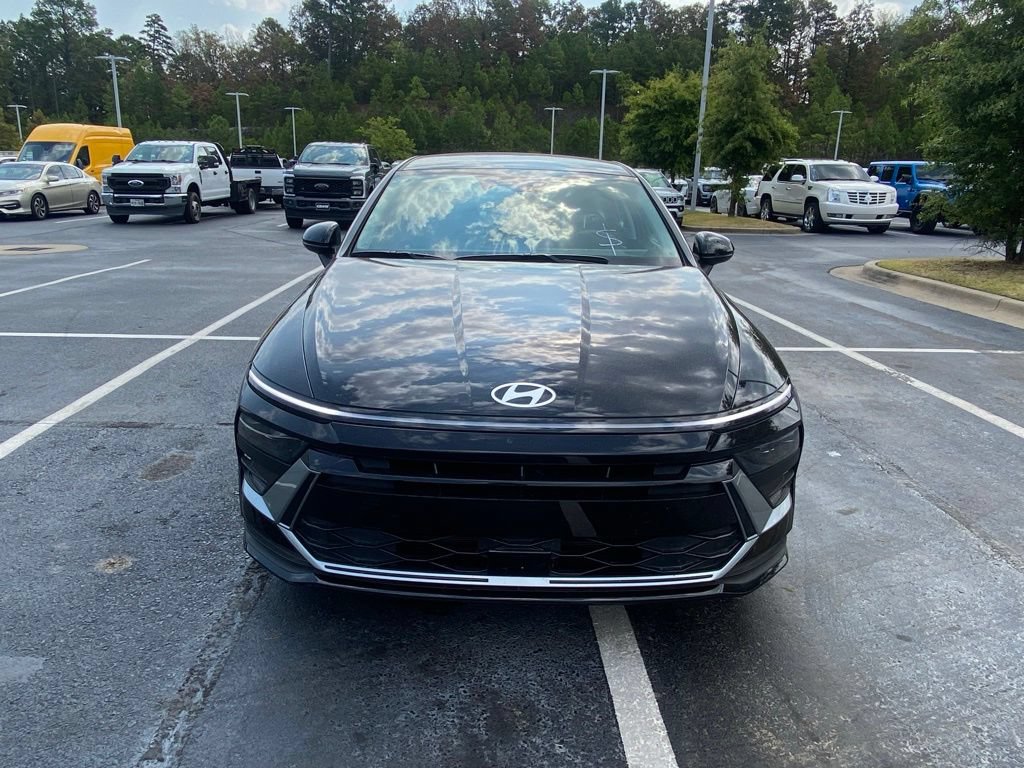 Used 2026 Hyundai Sonata Blue FWD image 2