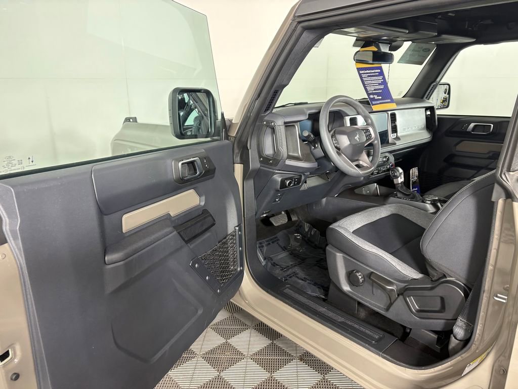 Certified 2025 Ford Bronco 2-Door AWD/4WD image 11