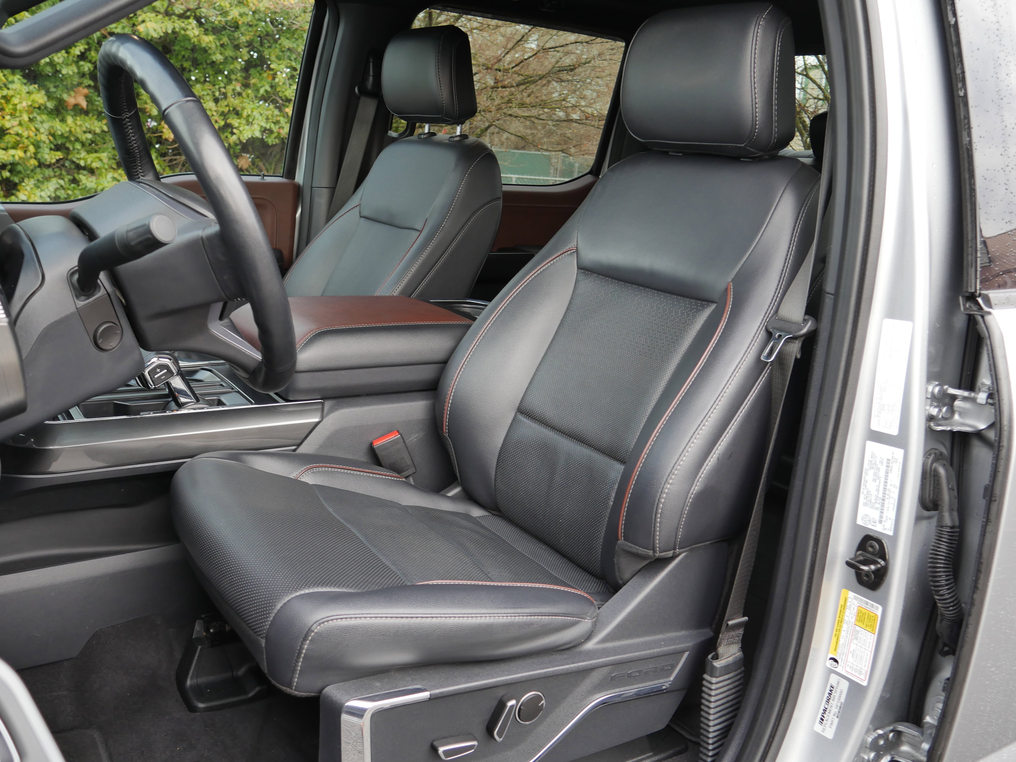 Certified 2023 Ford F150 Lariat w/ Equipment Group 502A High image 38