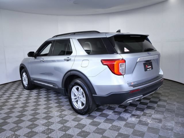 Certified 2024 Ford Explorer XLT w/ Equipment Group 202A AWD/4WD image 4