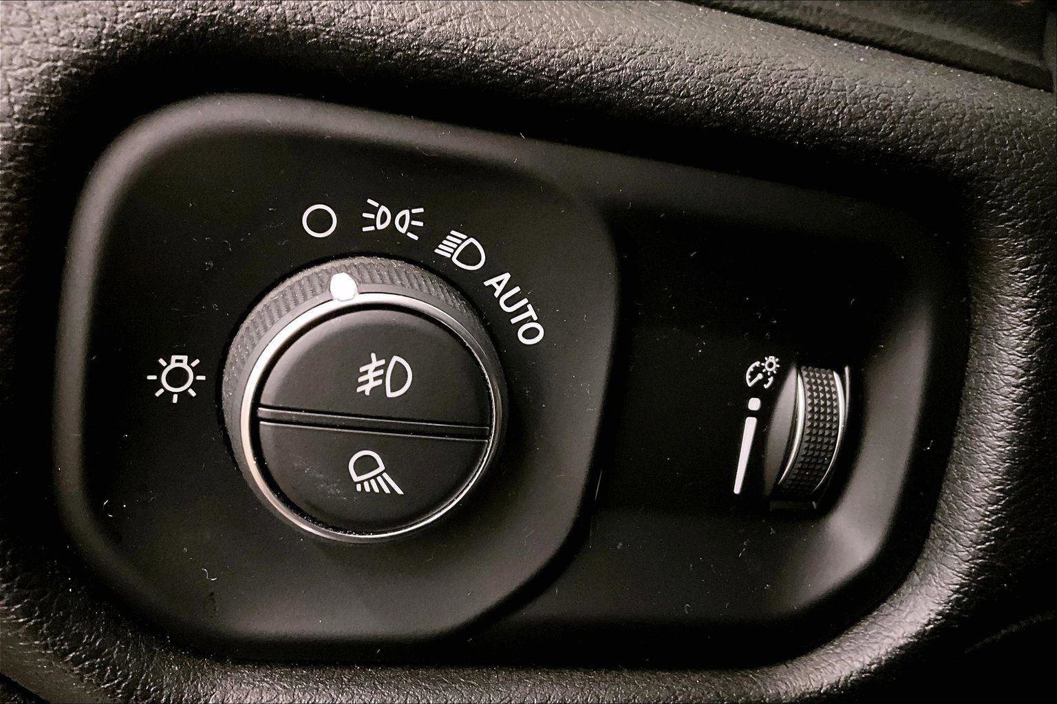 Used 2021 RAM 1500 Big Horn image 30