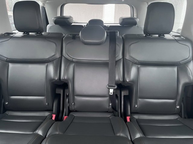 Certified 2025 Ford Expedition Max Active image 17