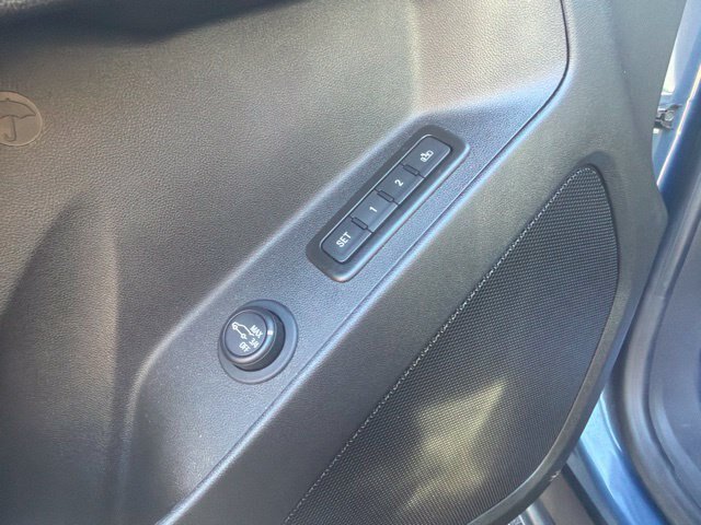 Used 2024 Chevrolet Equinox Premier AWD/4WD image 14